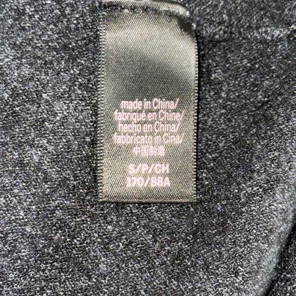 Victoria’s Secret Black Knot Twist Deep V Back Sweater - Picture 4 of 4